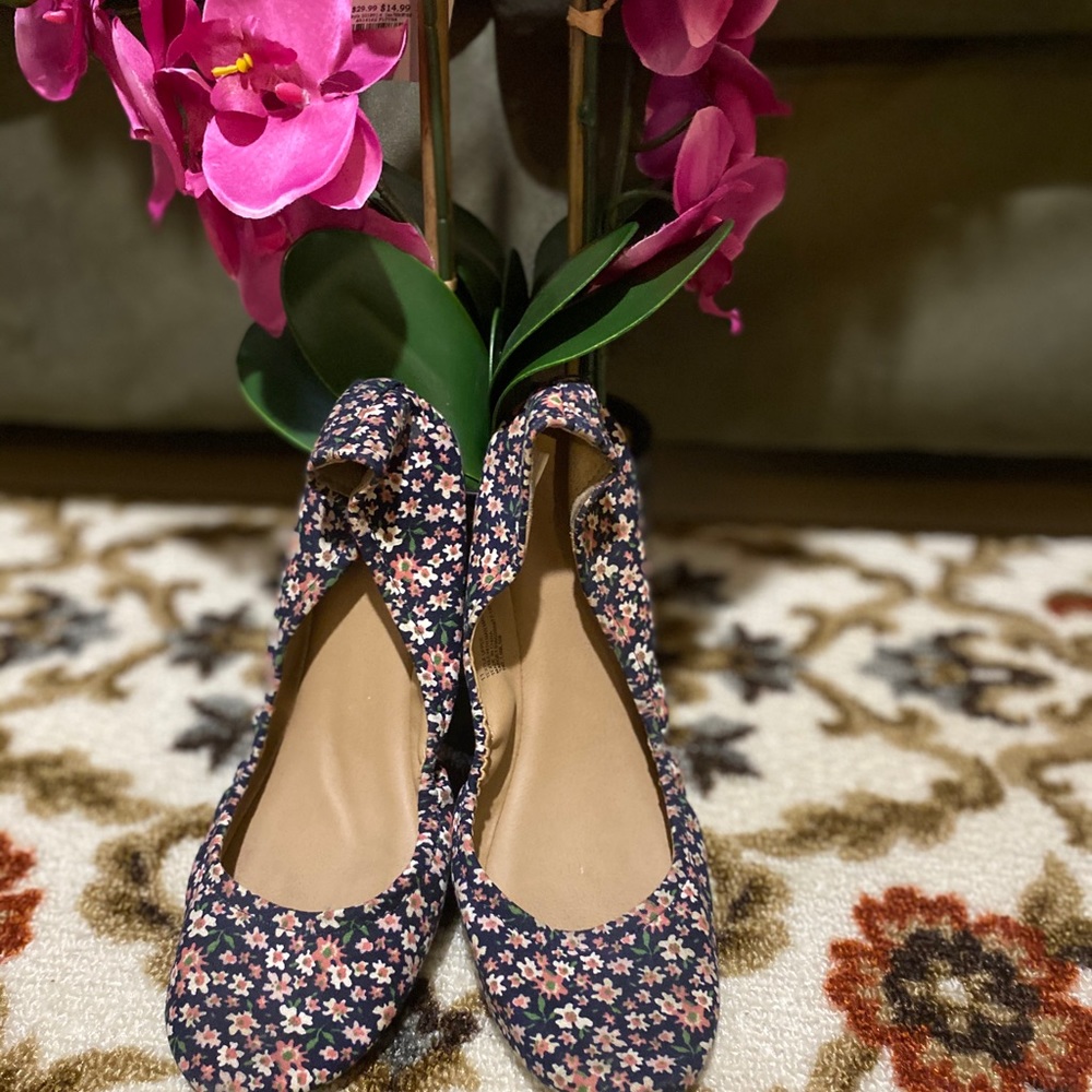 Floral flats
